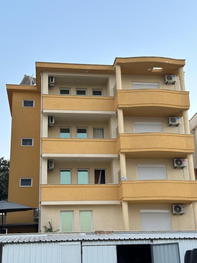 Apartments Edona Ulcinj Esterno foto